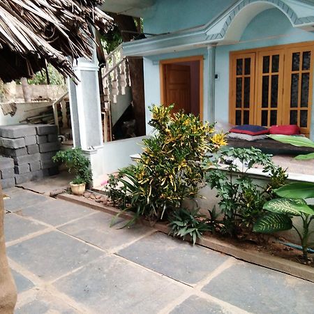 Bobby Guest House Hampi Zewnętrze zdjęcie
